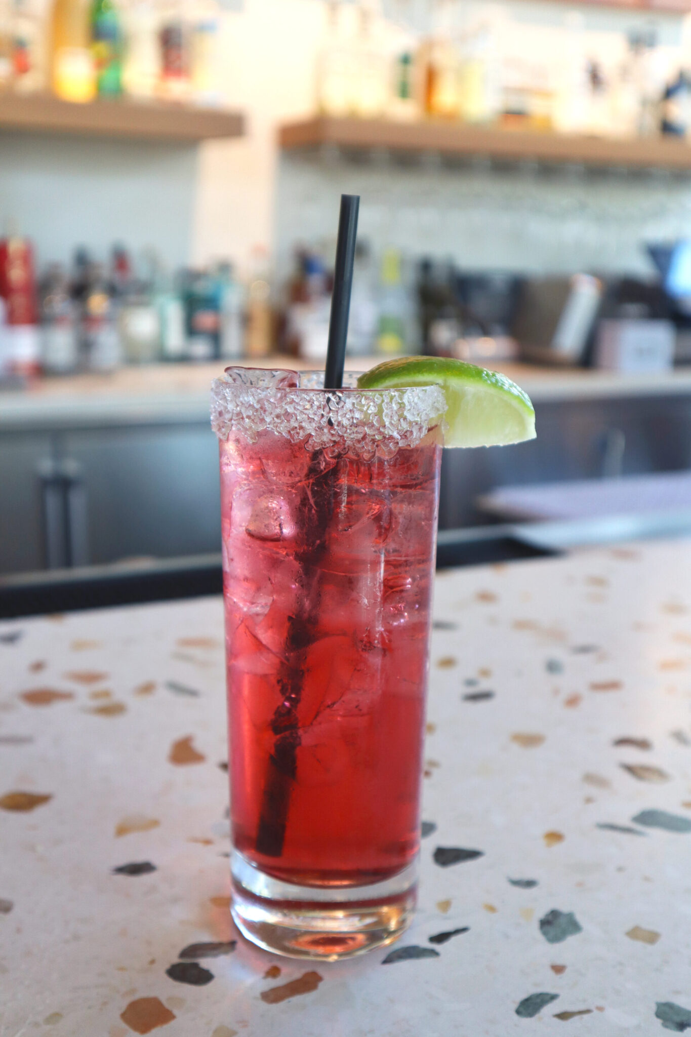 【ハワイ注目ニュース】ワイキキマーケット内の人気レストラン「オリリ・ワイキキ」で お得なハッピーアワーをスタート！ Have a